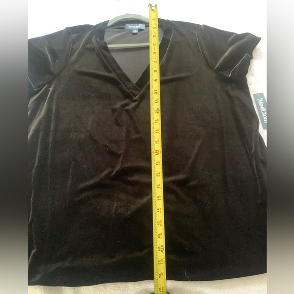 NWT Modcloth Black Velvet Like Top - Picture 7 of 11